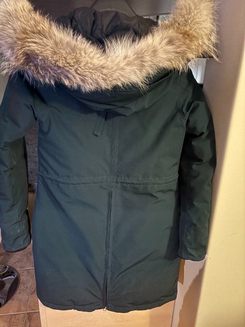 Rossclair Parka - Picture 7 of 7